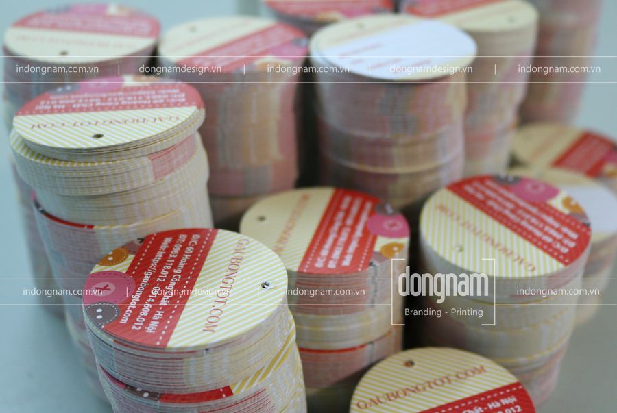 in tag quần áo hình tròn