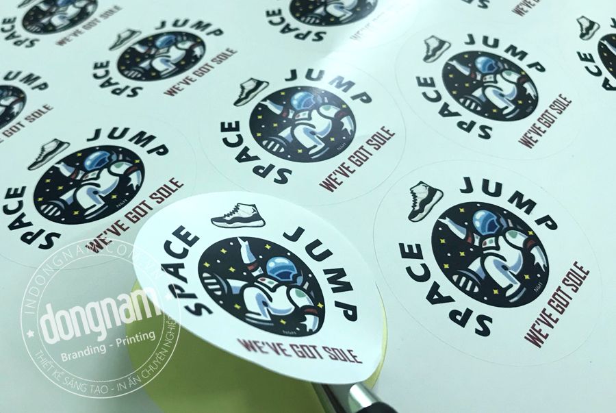 Xưởng in tem mác dán trực tiếp không qua trung gian